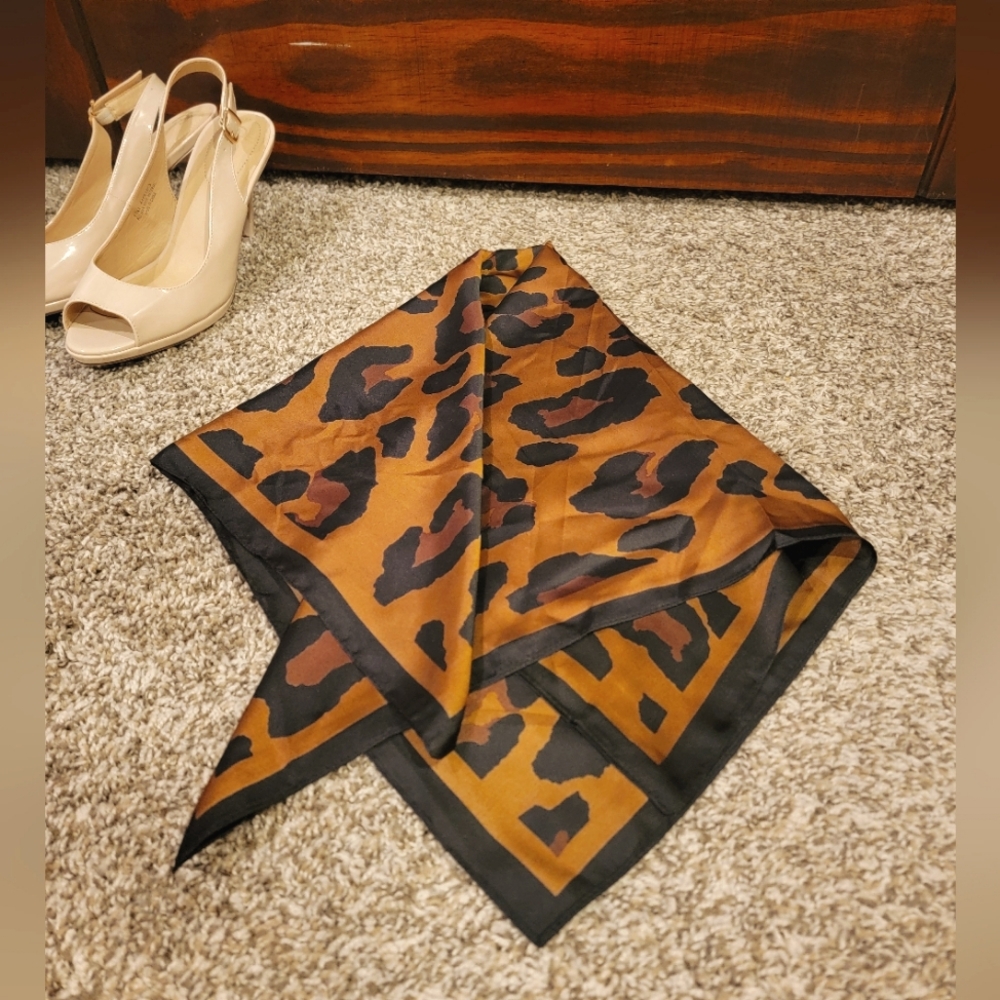 Cheetah print scarf